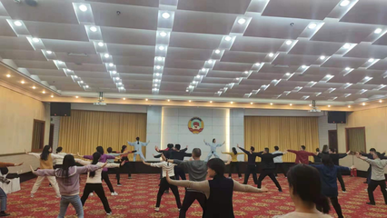 广元市健身气功指导员走进省直机关 开展教学活动