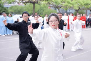 长治市中医医院举办纪念5 12国际护士节暨健身功法八段锦比赛 预赛